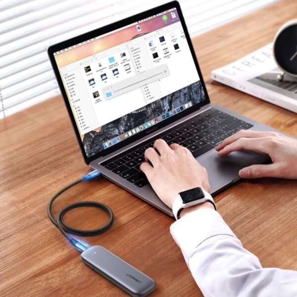 UGREEN Gen2 Type-C Male to Male Data Cable – 240W Fast Charging | 10Gbps | 4K - Image 4