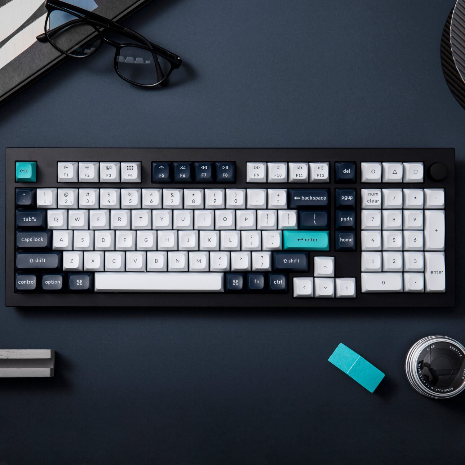 Keychron Q5M-M1 QMK/VIA Wireless Custom Keyboard - Black - Image 4