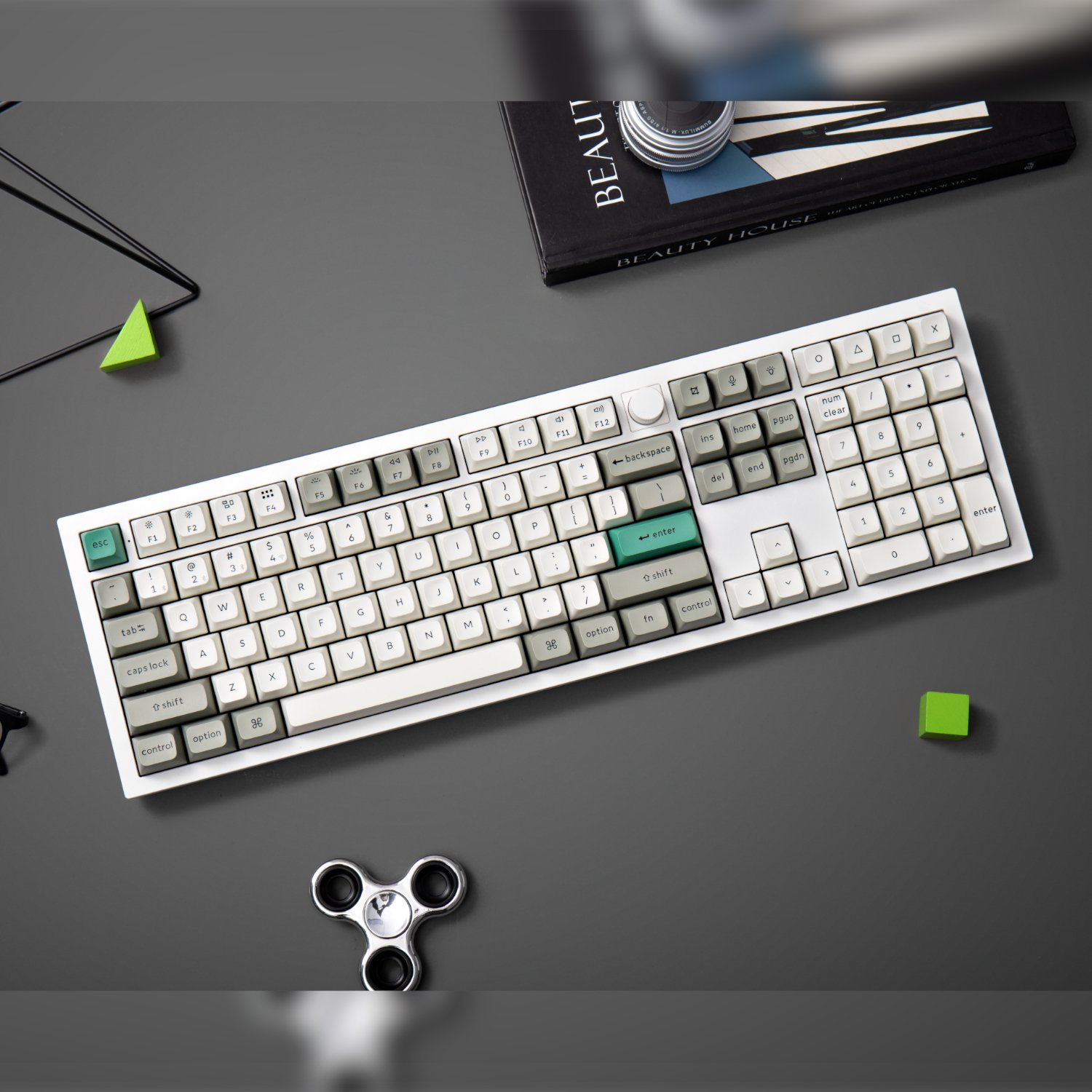 Keychron Q6 Max QMK/VIA Wireless Custom Mechanical Keyboard KSA Gateron Red Jupiter Switches - Shell White - Image 3