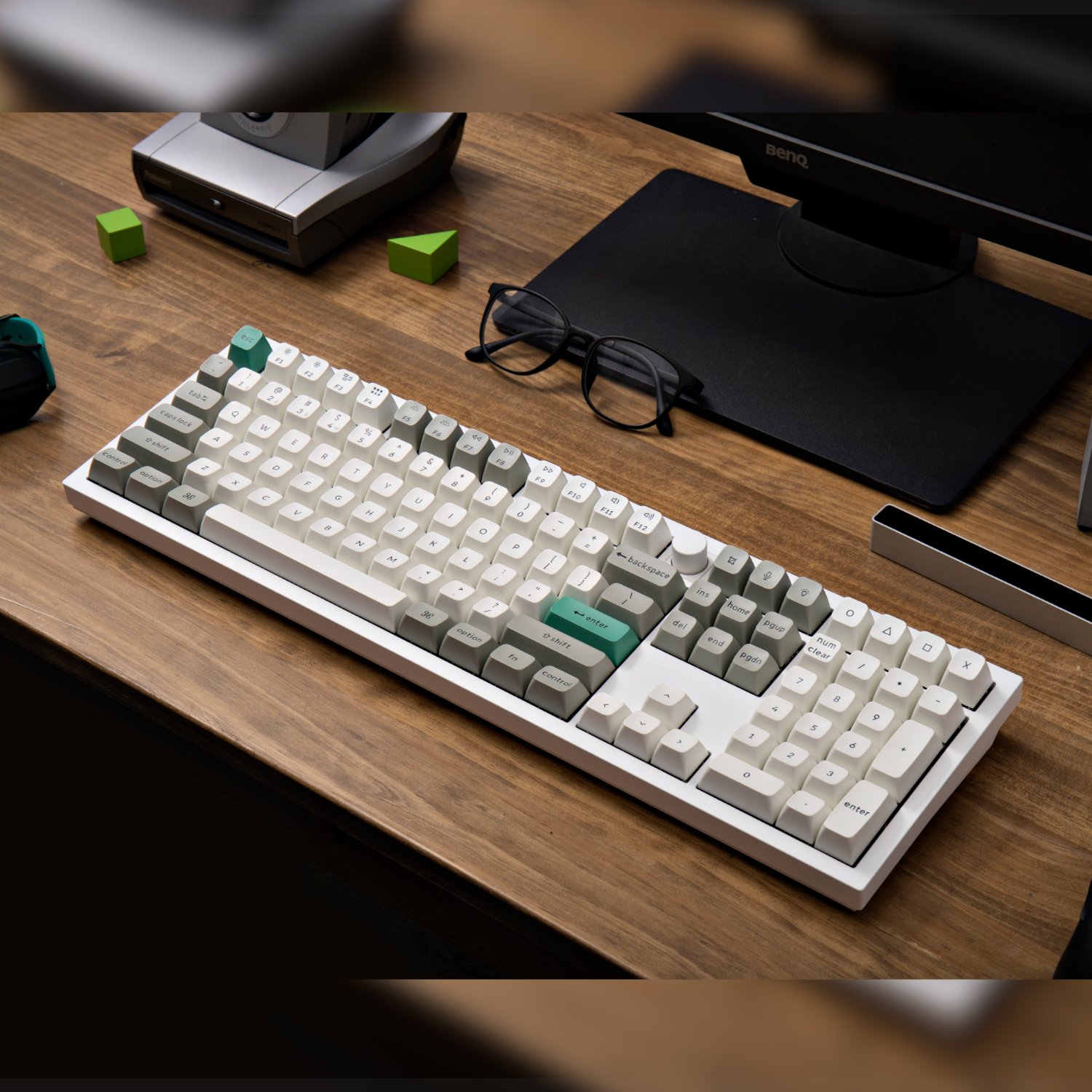 Keychron Q6 Max QMK/VIA Wireless Custom Mechanical Keyboard KSA Gateron Red Jupiter Switches - Shell White - Image 4