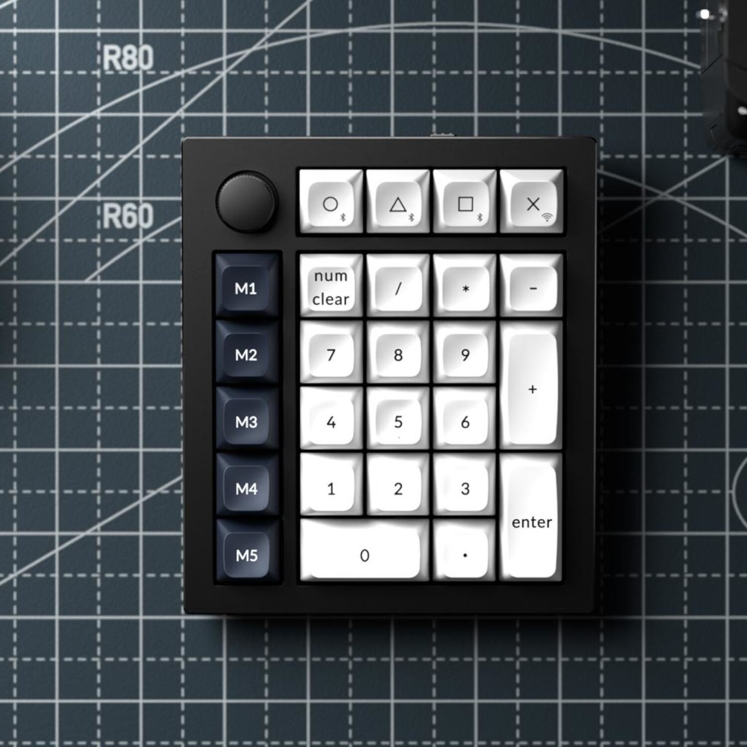 Keychron Q0 Max QMK Gateron Jupiter Red RGB Wireless Custom Number Pad Carbon Black - Image 5